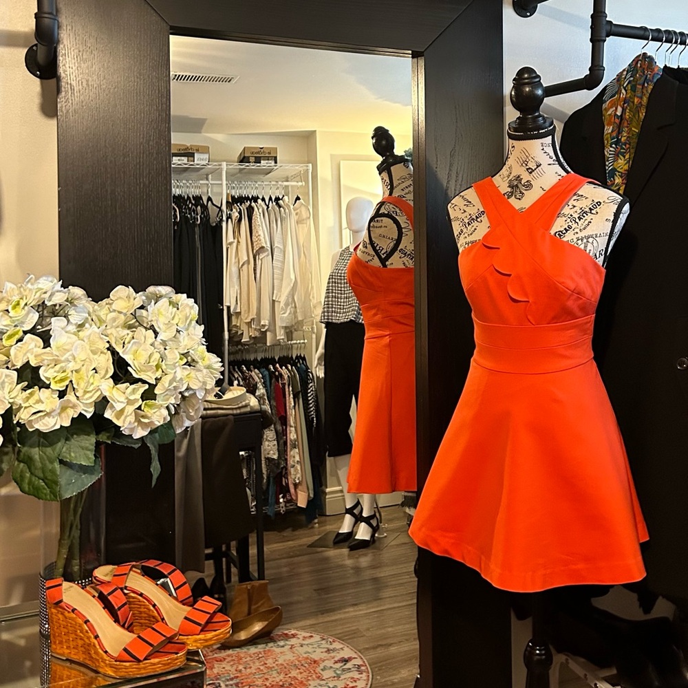 BEAUTIFUL, ARMANI bright Orange 🍊 short dress.  Size XS